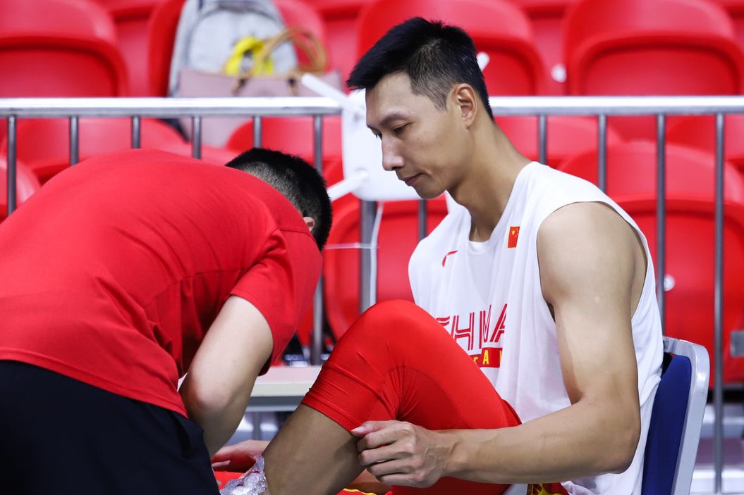 中国男篮今晚迎战强敌巴西，面对强大对手的热身