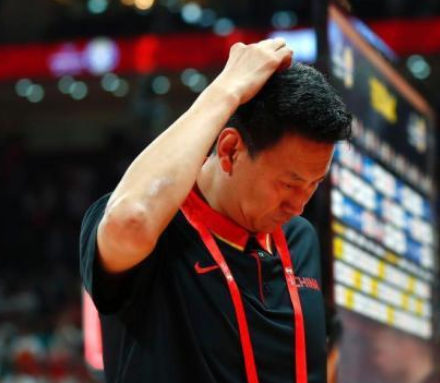 李楠谈中国男篮差距：对抗力量与个人能力均不如对手
