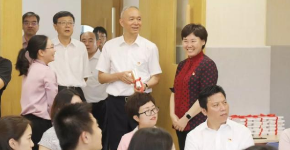 第35个教师节!蔡奇陈吉宁走访慰问教师，与大家同庆教师节！